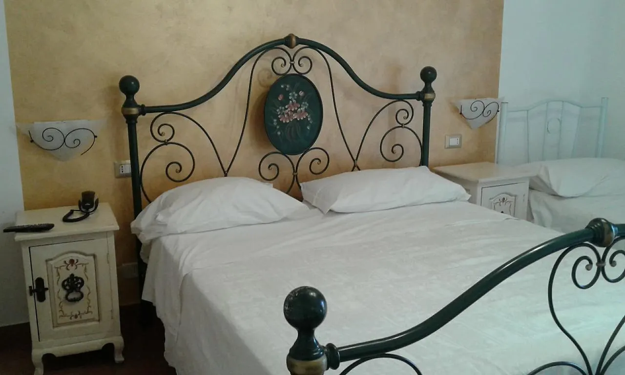Pensione S. Antonio Ristorante Silvia Furci Siculo 0*,