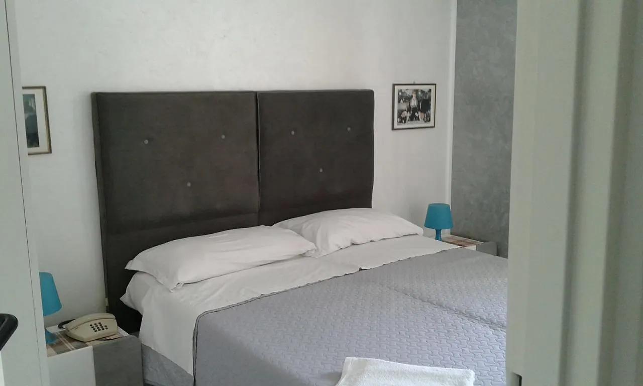 Pensione S. Antonio Ristorante Silvia Furci Siculo Affittacamere